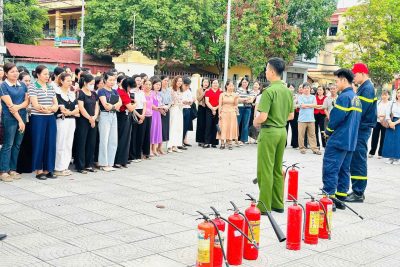 TẬP HUẤN TUYÊN TRUYỀN HUẤN LUYỆN CÔNG TÁC PCCC- CNCH TRÊN ĐỊA BÀN TỈNH NINH BÌNH