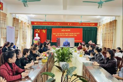 CHI BỘ TRƯỜNG MẦM NON NHÂN KHANG THAM GIA HỘI NGHỊ NGHIÊN CỨU, HỌC TẬP, QUÁN TRIỆT NGHỊ QUYẾT SỐ 79, 80 CỦA BỘ CHÍNH TRỊ